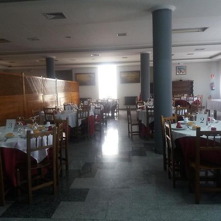 Hostal Botafumeiro Mota del Marques Luaran gambar