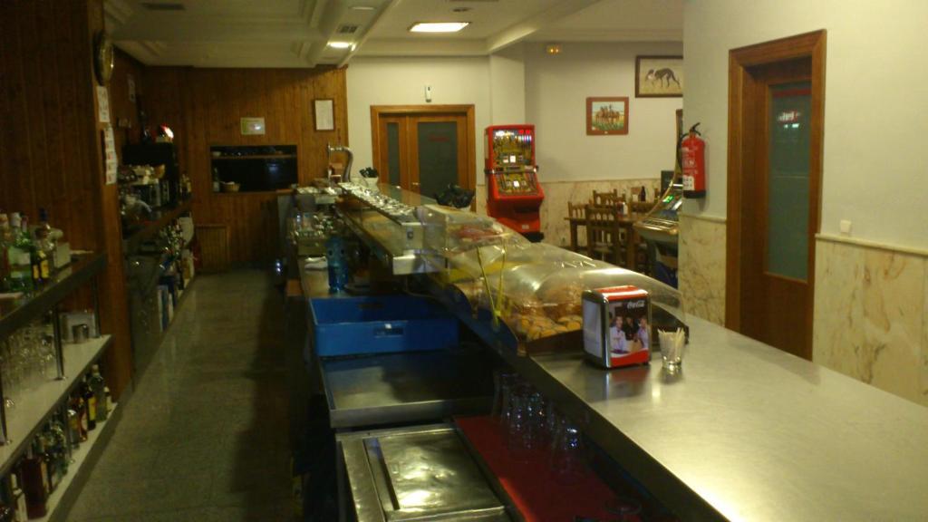 Hostal Botafumeiro Mota del Marques Luaran gambar